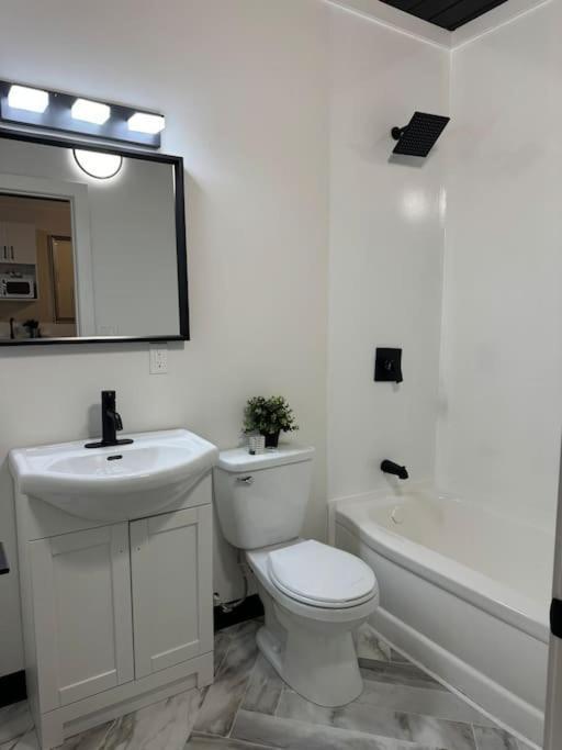1 Bd With Kitchenette - 3 Apartment Edmonton